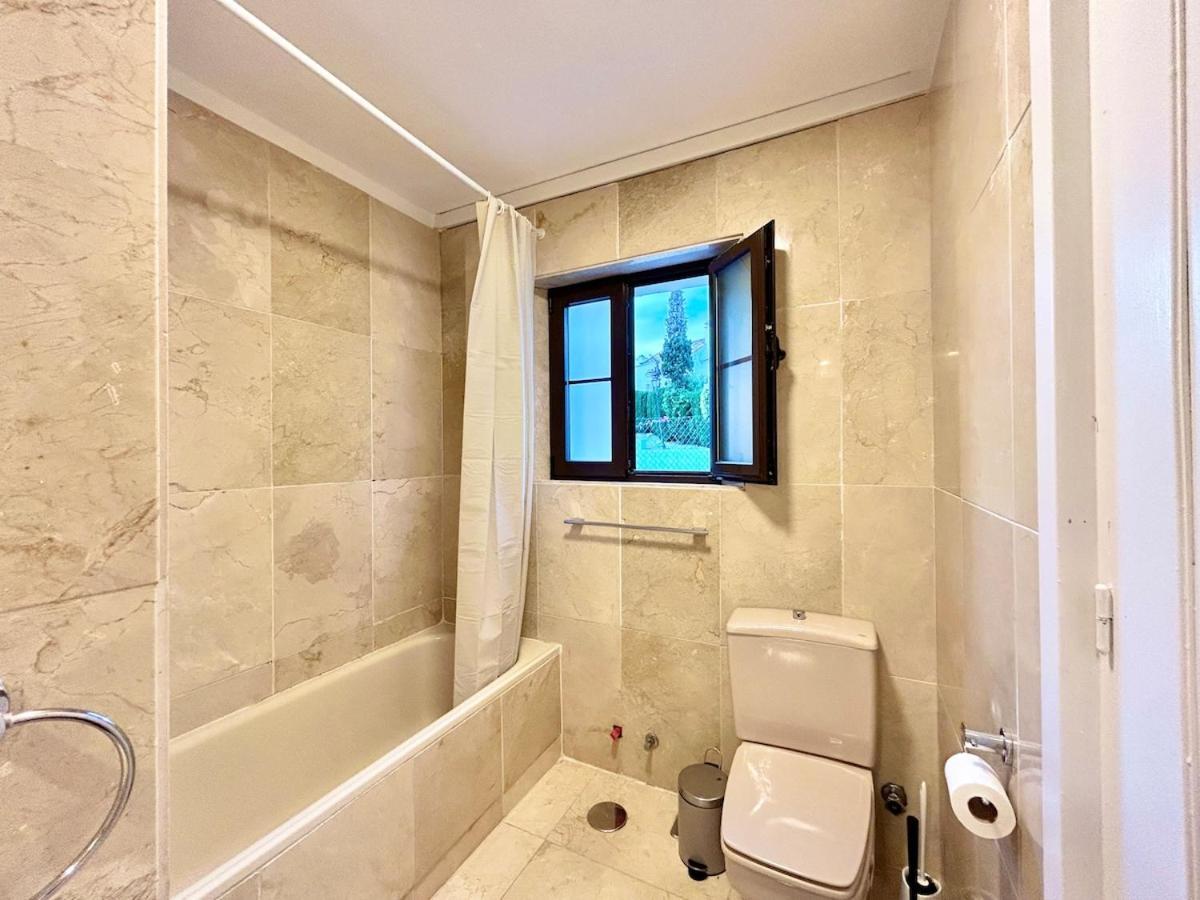 Townhouse Near Golf Courses Marbella